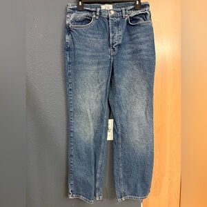 We the free free people women’s Classic Blue Denim size 28 Jeans